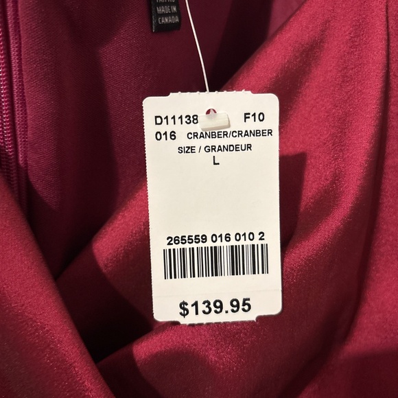 BNWT Le Chateau Red Holiday Cocktail Dress- Size Large - Picture 4 of 4